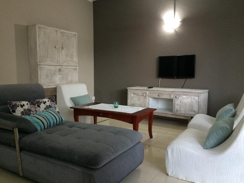Seaview Holiday Apartments Grand Bay Luaran gambar