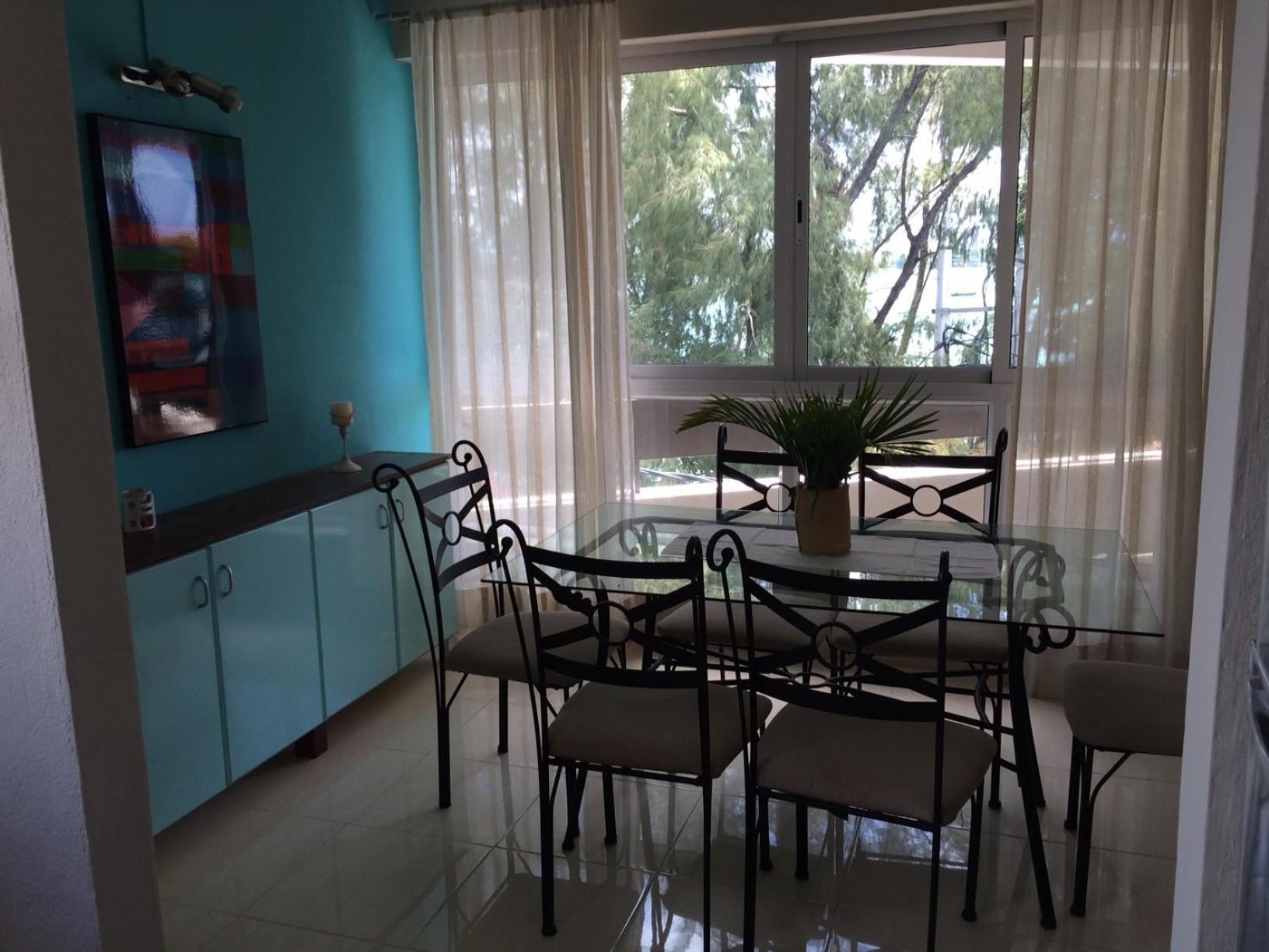 Seaview Holiday Apartments Grand Bay Luaran gambar