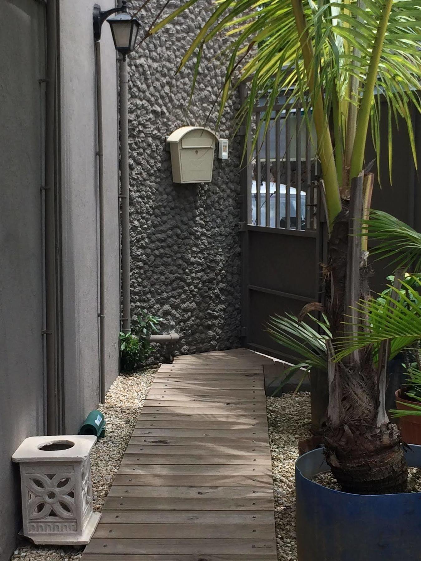 Seaview Holiday Apartments Grand Bay Luaran gambar